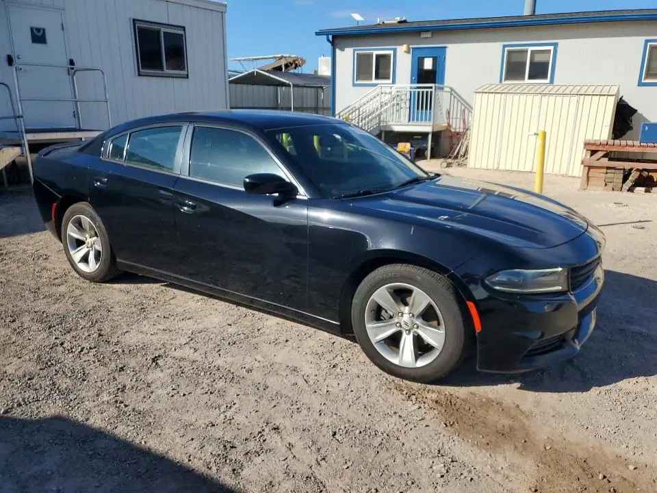 2016 DODGE CHARGER SE  
