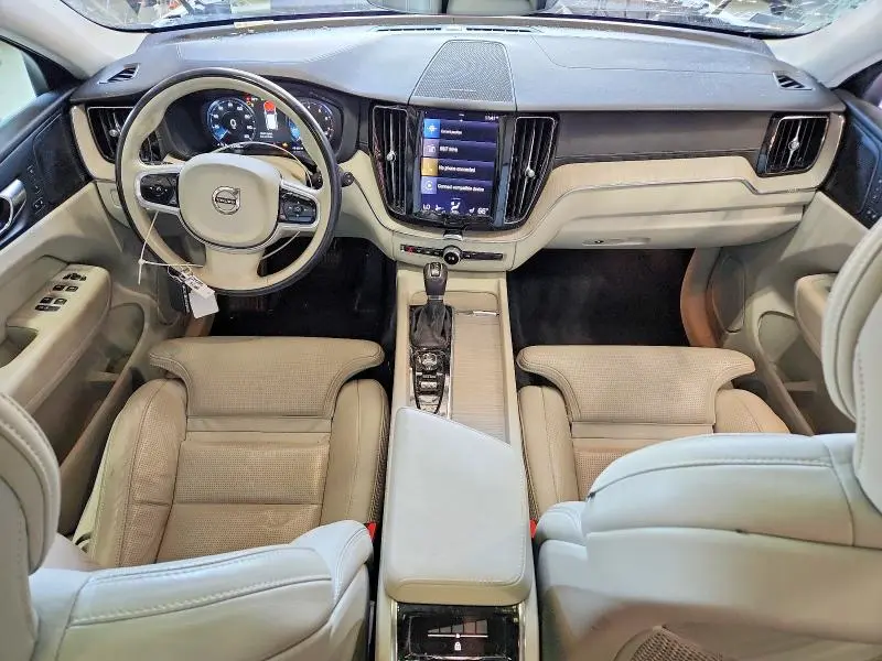 2021 VOLVO XC60 T5 INSCRIPTION  