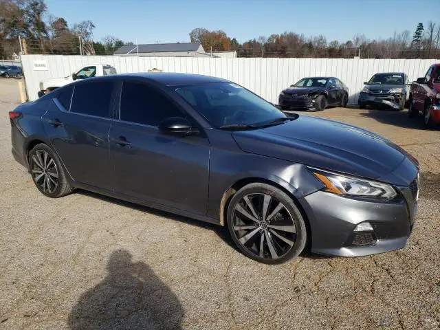 2022 NISSAN ALTIMA SR  