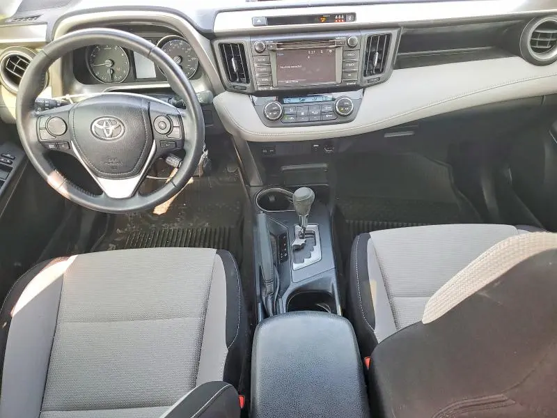 2017 TOYOTA RAV4 XLE  