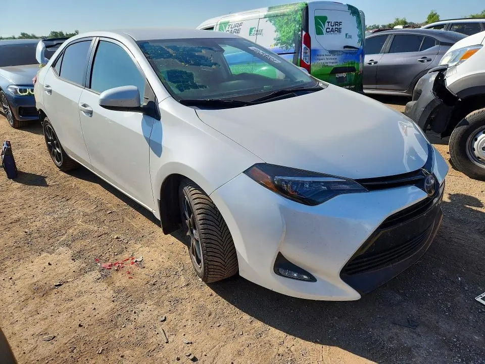 2018 TOYOTA COROLLA LE  