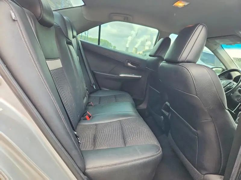2014 TOYOTA CAMRY SE  