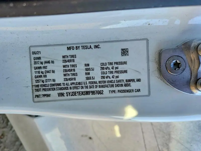 2021 TESLA MODEL 3   