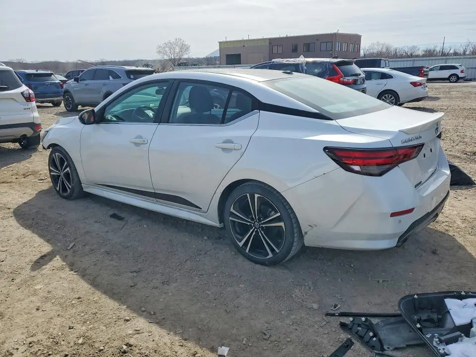 2021 NISSAN SENTRA SR  