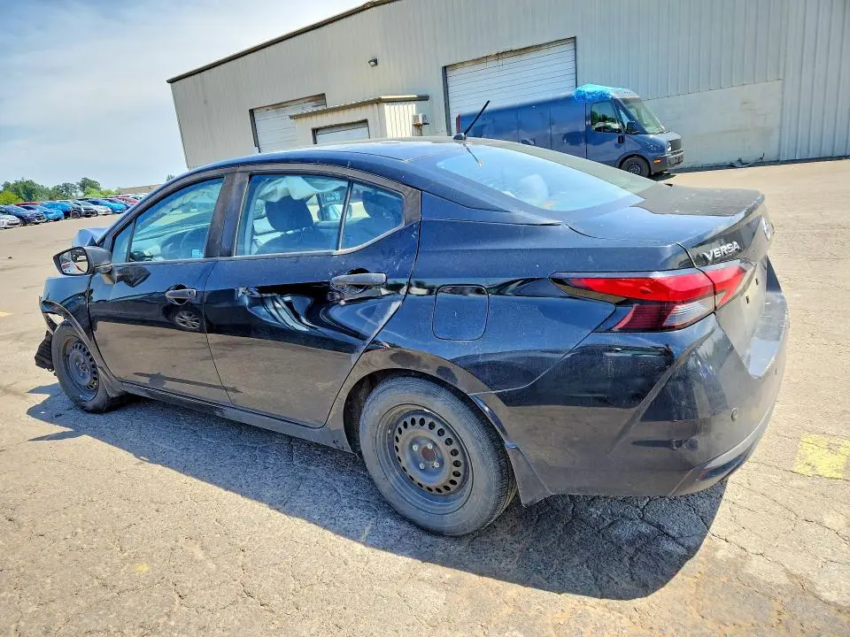 2020 NISSAN VERSA S  