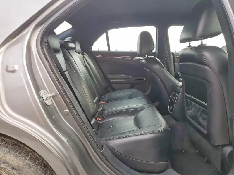 2012 CHRYSLER 300 LIMITED  