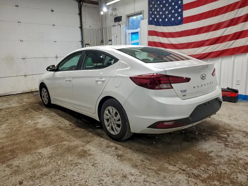 2019 HYUNDAI ELANTRA SE  