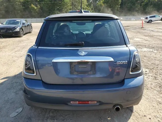 2011 MINI COOPER   