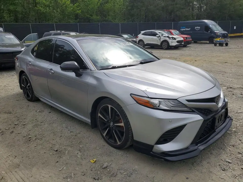 2018 TOYOTA CAMRY XSE  