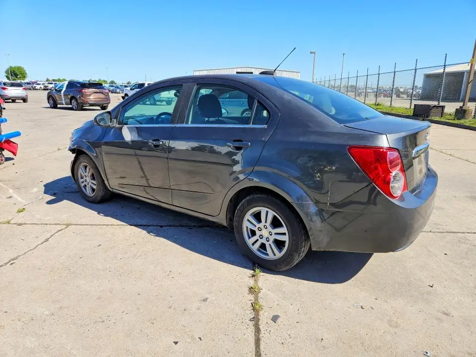 2016 CHEVROLET SONIC LT  