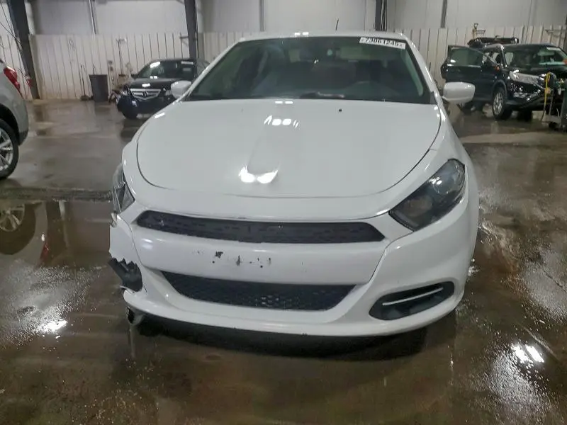 2015 DODGE DART SXT  