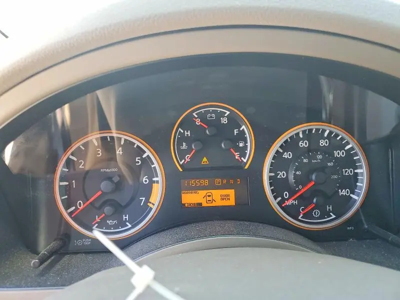 2015 NISSAN ARMADA SV  