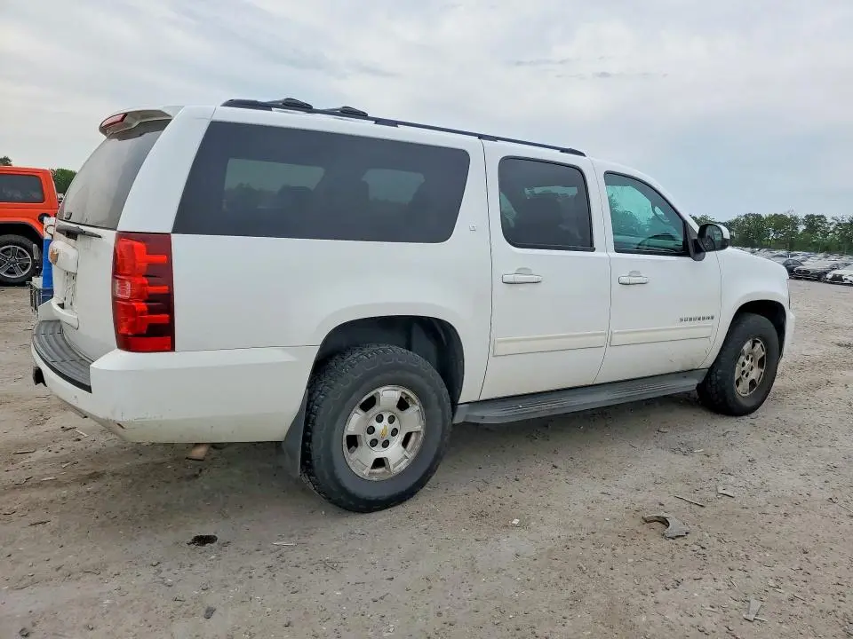 2013 CHEVROLET SUBURBAN K1500 LT  