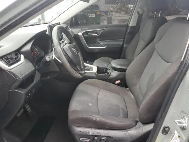 2022 TOYOTA RAV4 XLE  