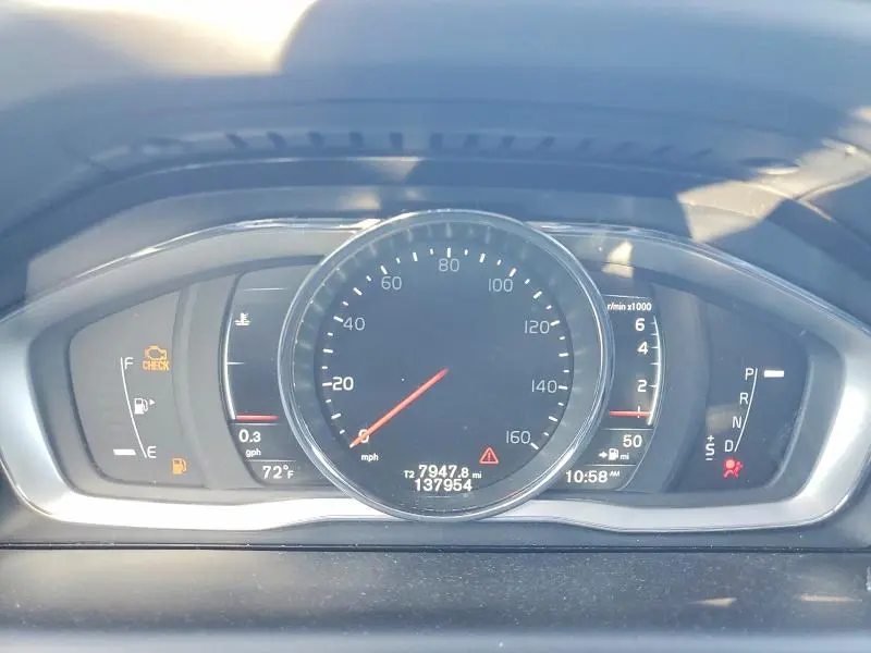 2015 VOLVO XC60 T5 PREMIER  