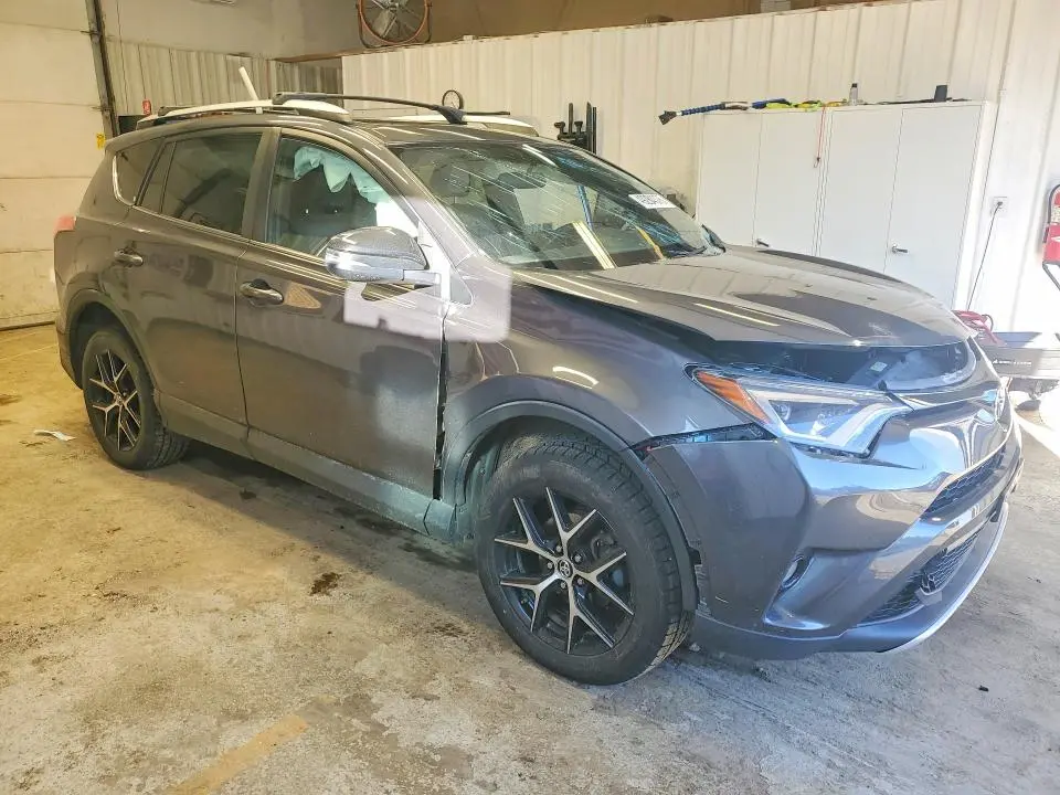 2016 TOYOTA RAV4 SE  