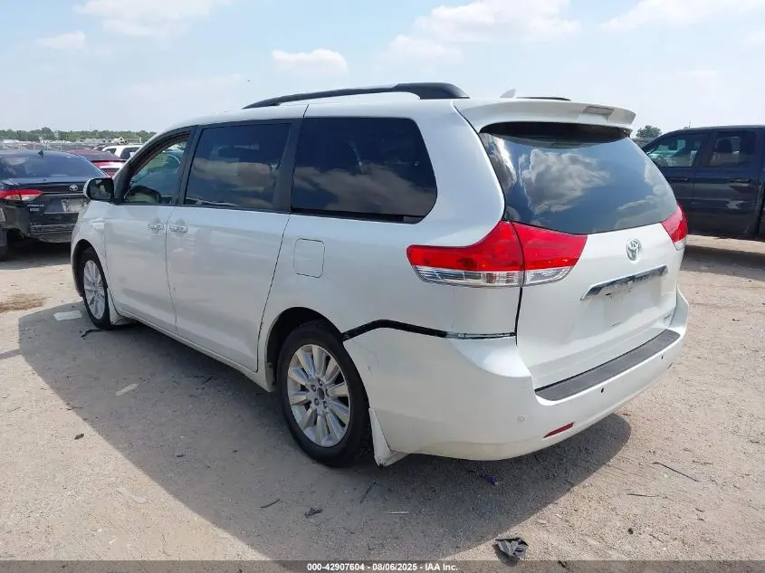 2013 TOYOTA SIENNA LIMITED V6 7 PASSENGER