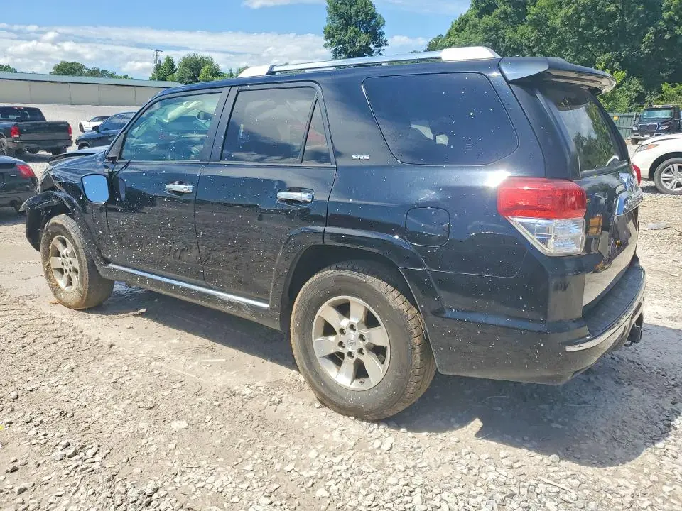 2011 TOYOTA 4RUNNER SR5  