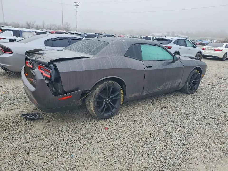 2018 DODGE CHALLENGER SXT  
