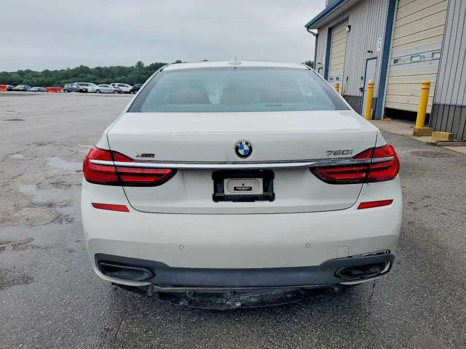 2018 BMW 750 XI  