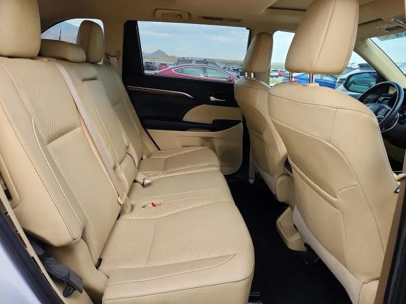 2019 TOYOTA HIGHLANDER LIMITED  