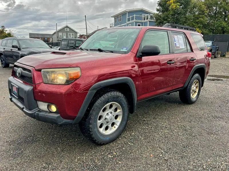 2010 TOYOTA 4RUNNER SR5  