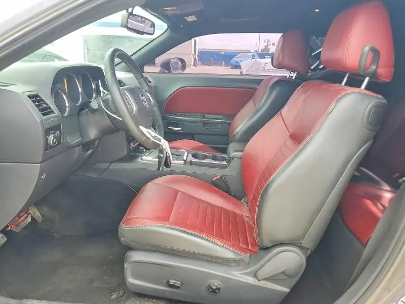 2013 DODGE CHALLENGER SXT  