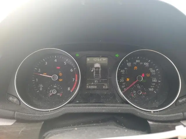 2016 VOLKSWAGEN PASSAT SE  