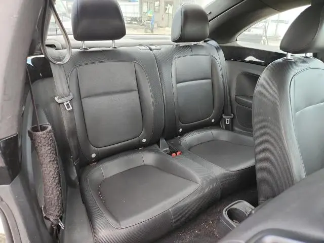 2013 VOLKSWAGEN BEETLE