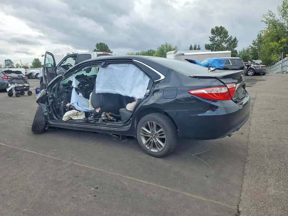 2017 TOYOTA CAMRY SE  
