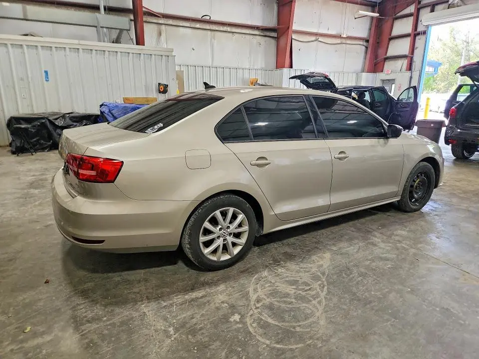 2015 VOLKSWAGEN JETTA SE  
