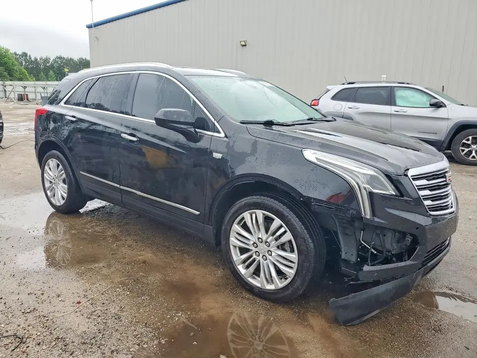 2017 CADILLAC XT5 PREMIUM LUXURY  