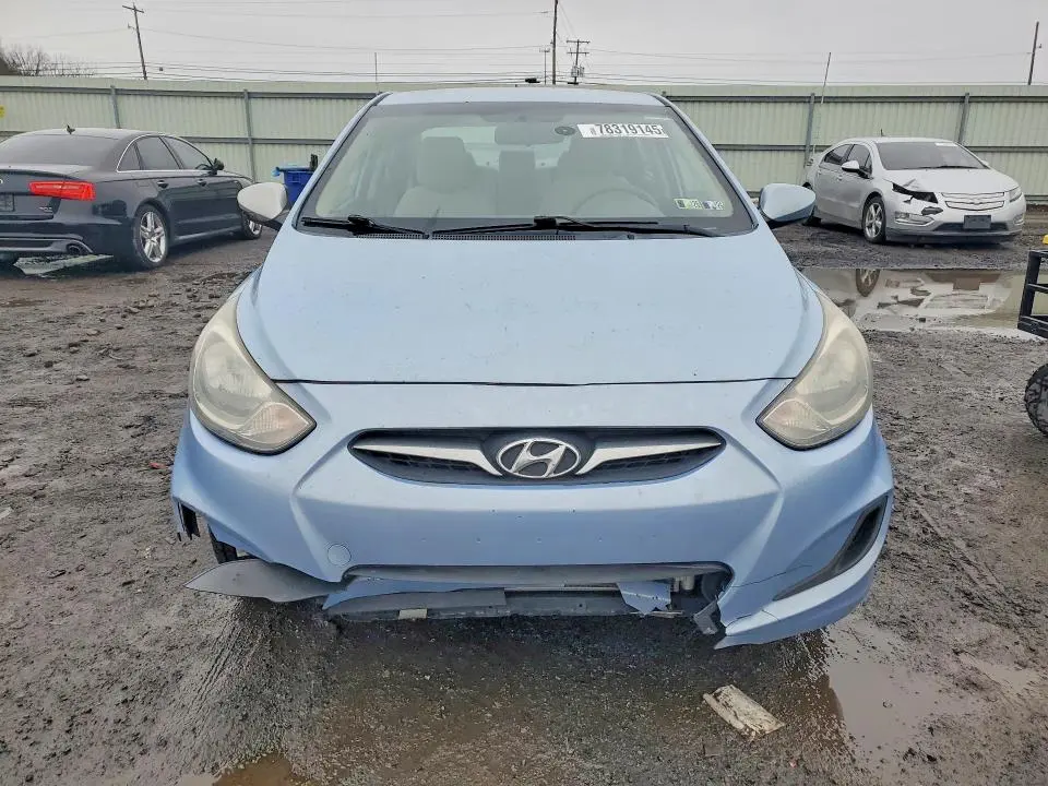 2012 HYUNDAI ACCENT GLS  