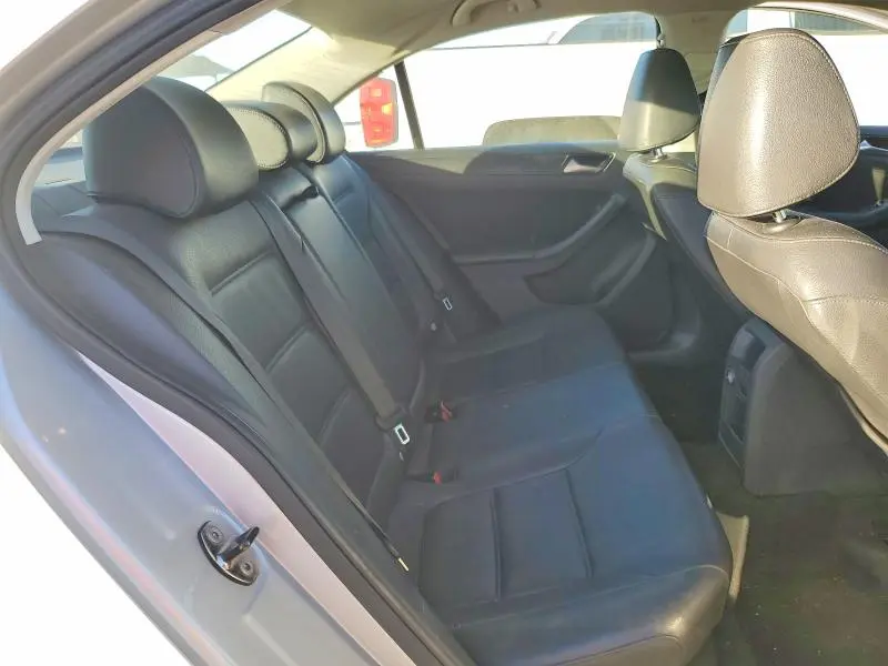 2014 VOLKSWAGEN JETTA SE  