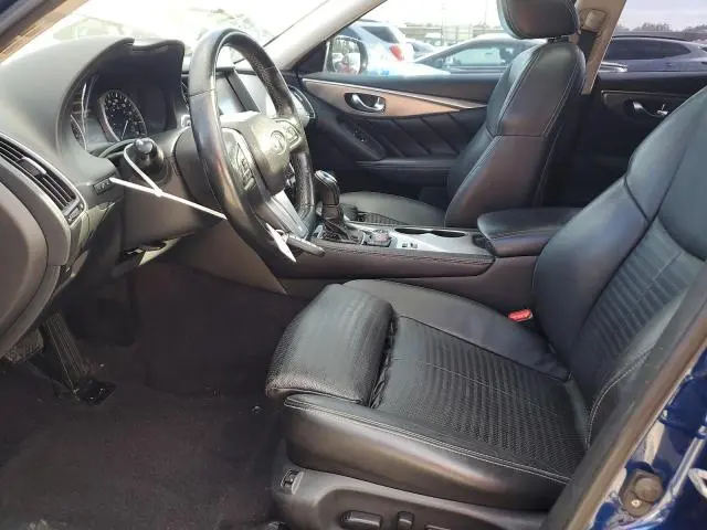 2018 INFINITI Q50 LUXE  