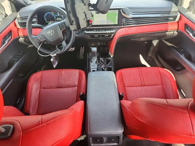 2025 TOYOTA CAMRY   