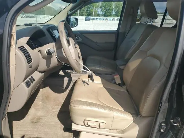 2010 NISSAN FRONTIER CREW CAB SE  
