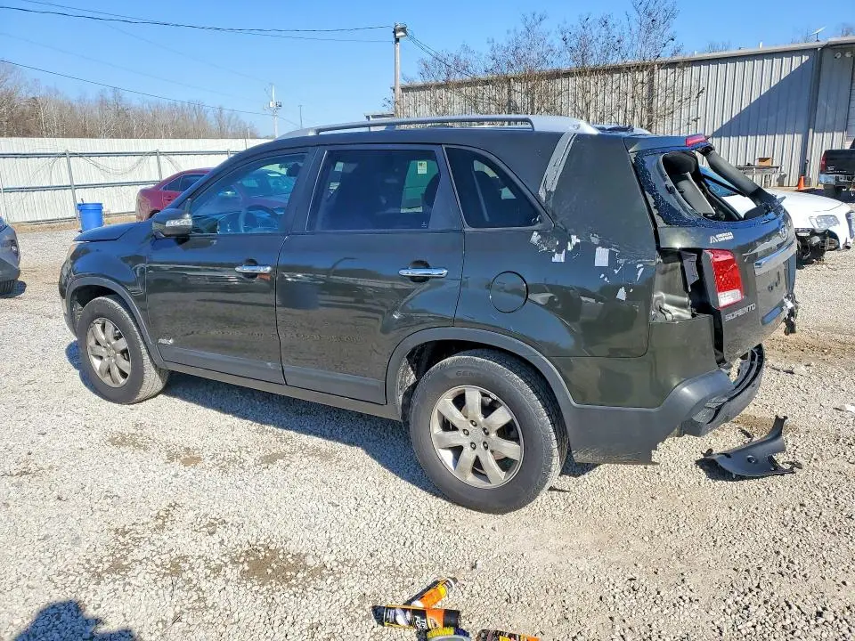 2011 KIA SORENTO BASE  