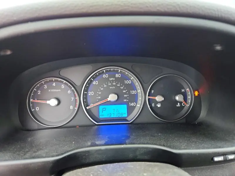2010 HYUNDAI SANTA FE GLS  