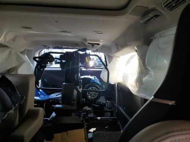 2023 LINCOLN NAVIGATOR L RESERVE  