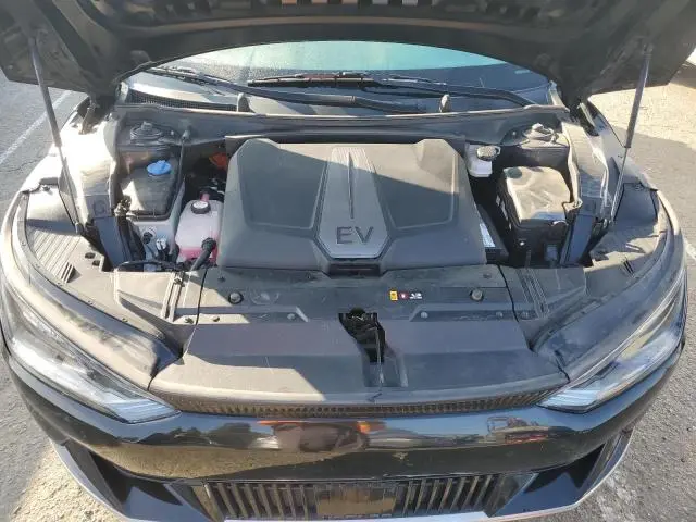 2022 KIA EV6 LIGHT  