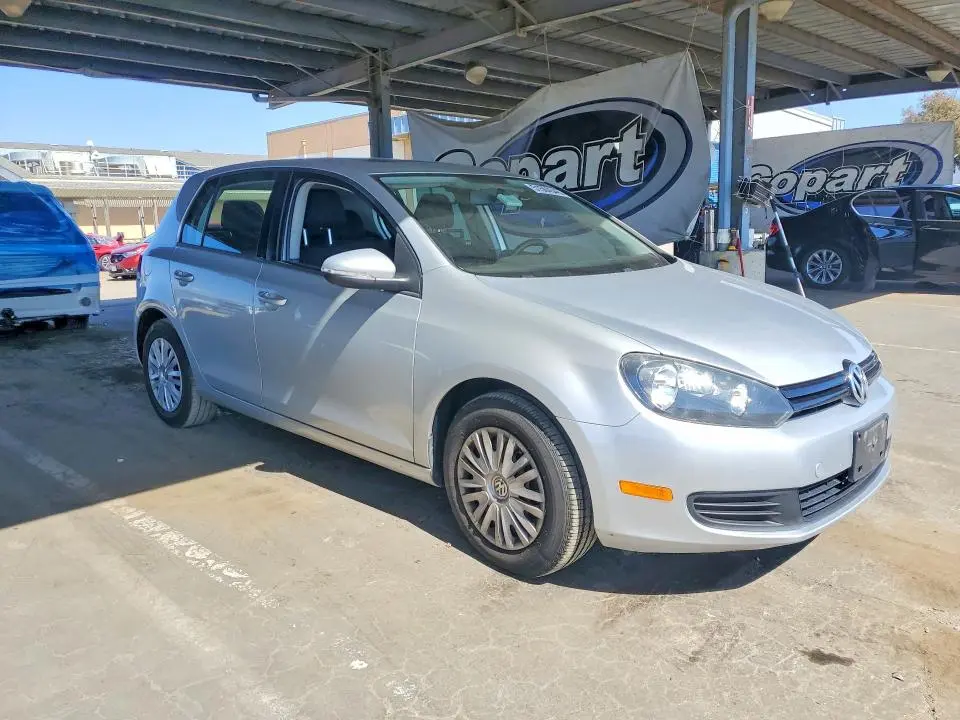 2013 VOLKSWAGEN GOLF   