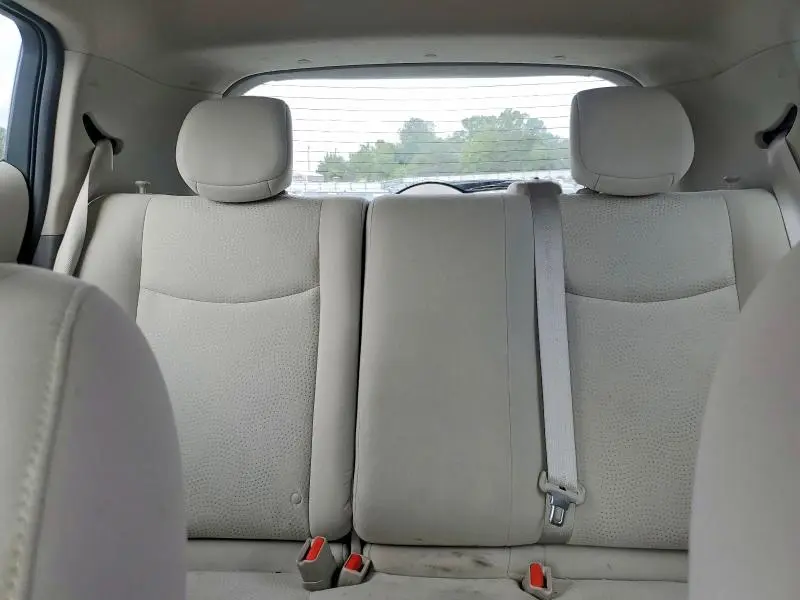 2015 NISSAN LEAF SV  
