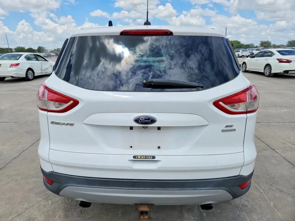 2015 FORD ESCAPE SE  