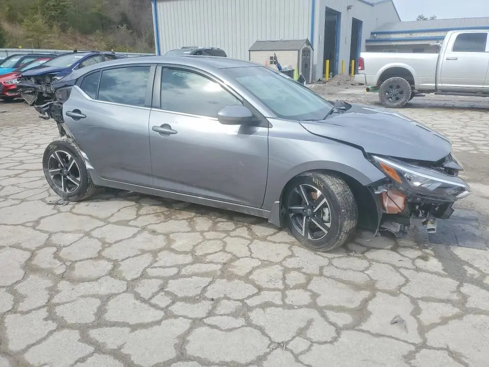 2024 NISSAN SENTRA SV  