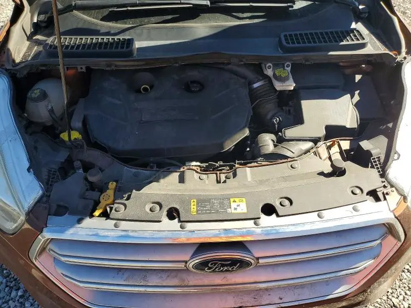 2017 FORD ESCAPE SE  