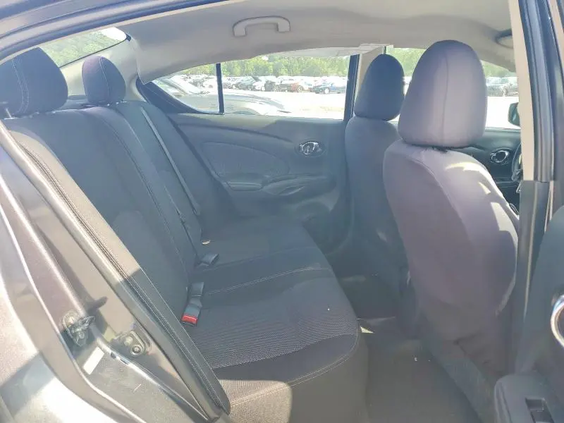 2015 NISSAN VERSA 1.6 SV  