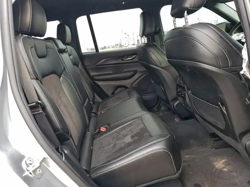 2024 JEEP GRAND CHEROKEE LAREDO  