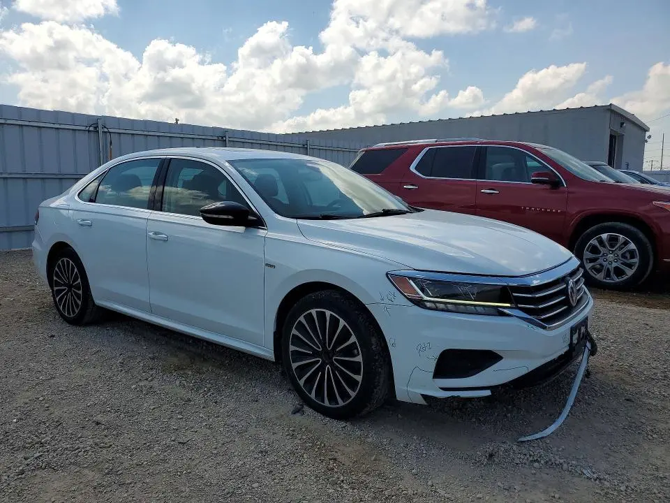 2022 VOLKSWAGEN PASSAT LIMITED EDITION  