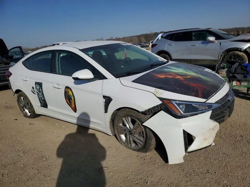 2020 HYUNDAI ELANTRA SEL  